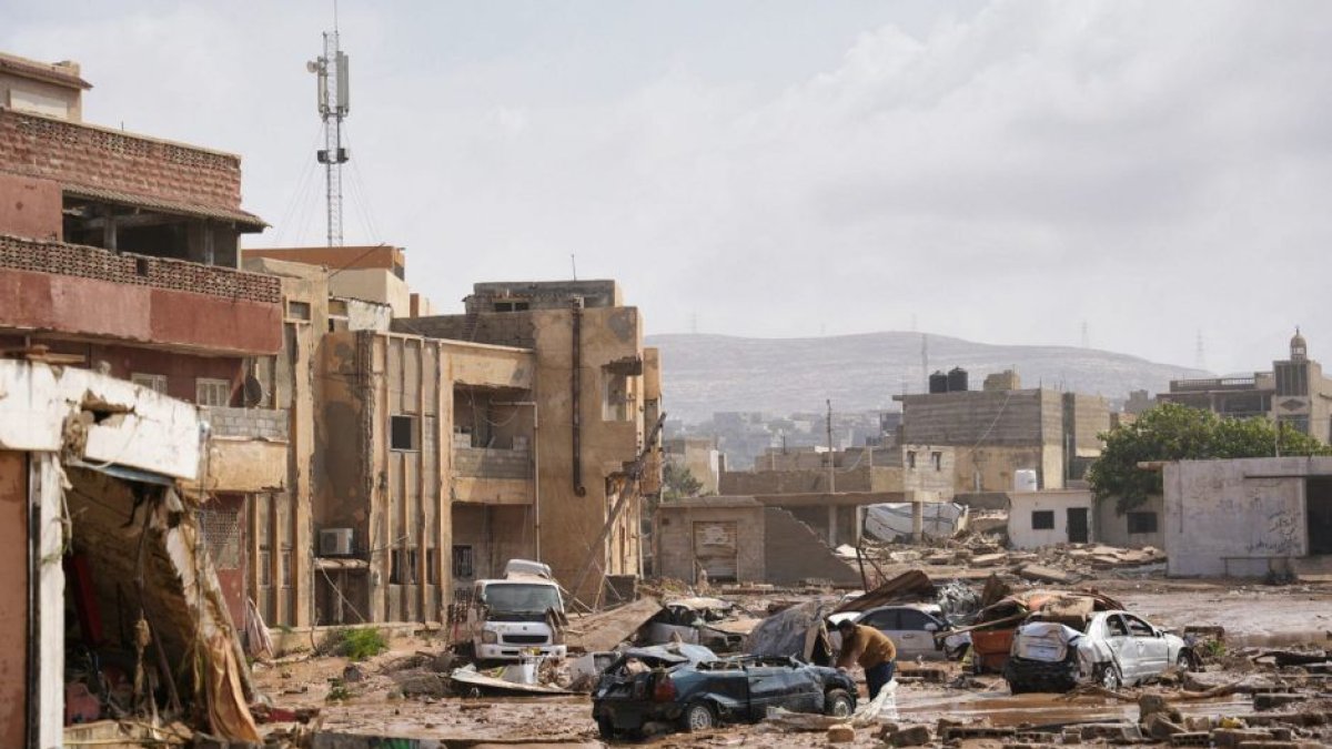 Destrozos causados por la tormenta Daniel en Libia.