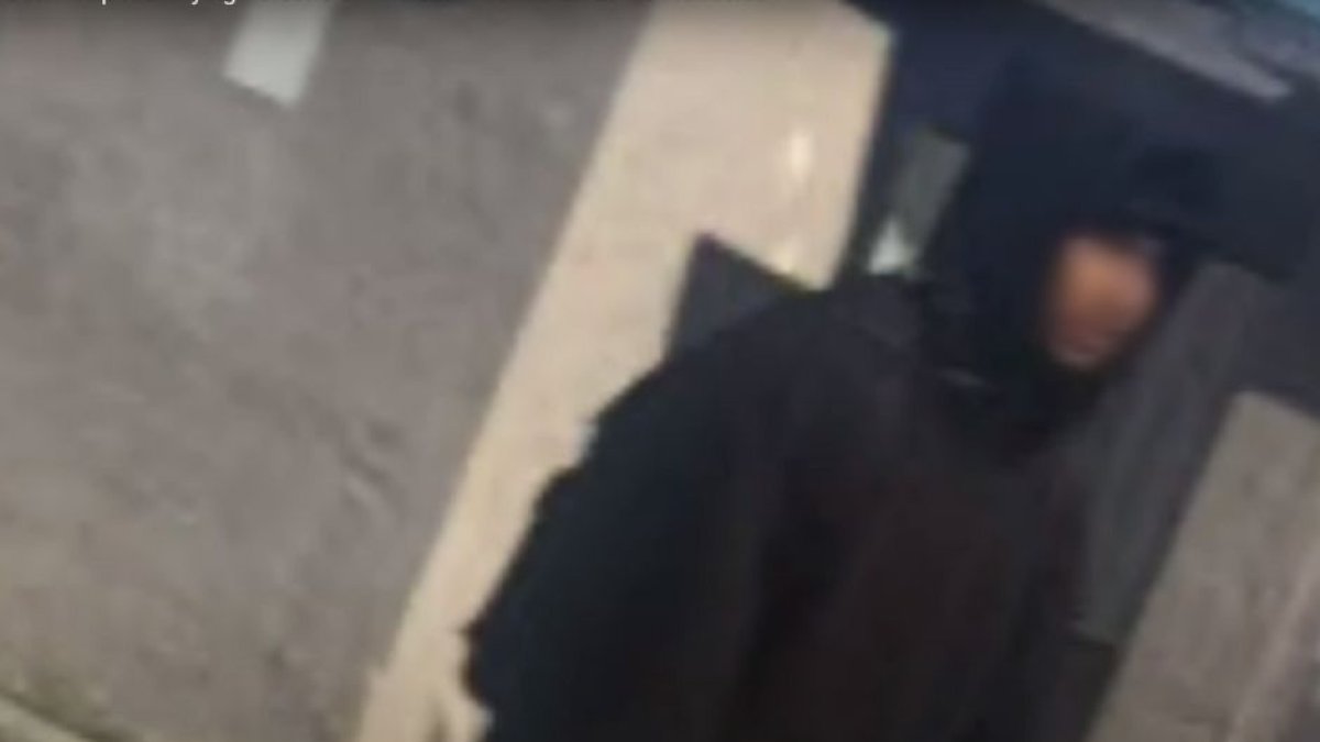 La Policía busca a otros dos sospechosos por la paliza que mató a Jonathan Lewis | Captura de pantalla YouTube (Policía de Las Vegas)
