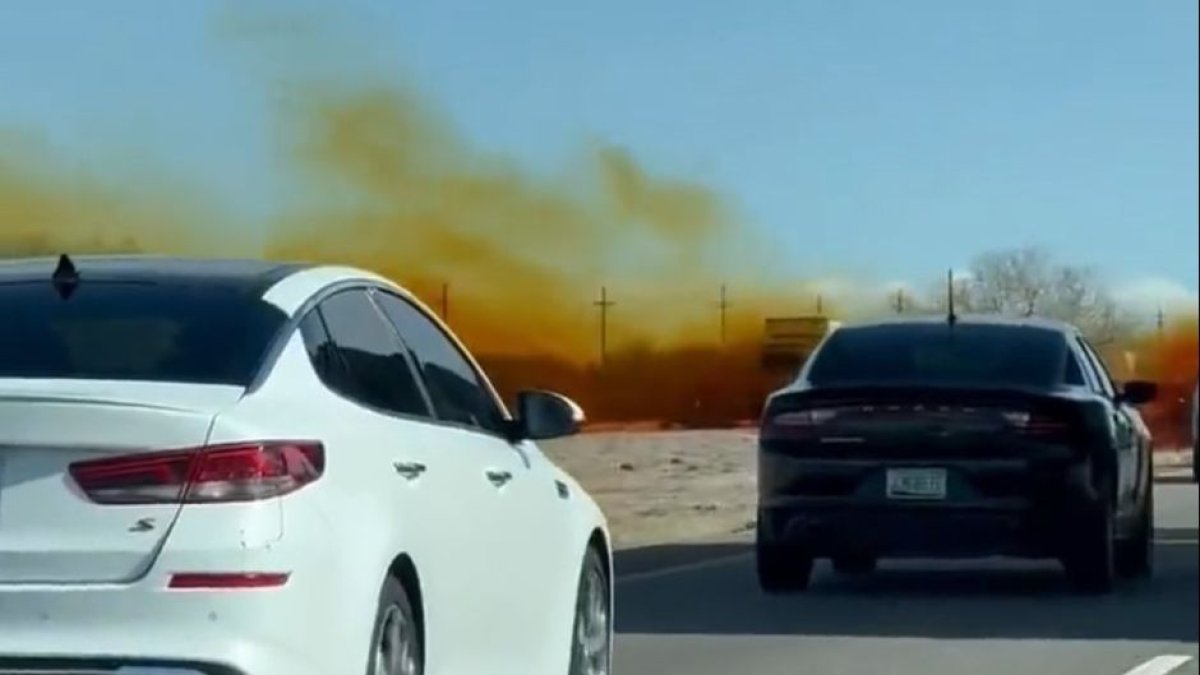 Nube tóxica tras el accidente en la Interestatal 10 de Tucson