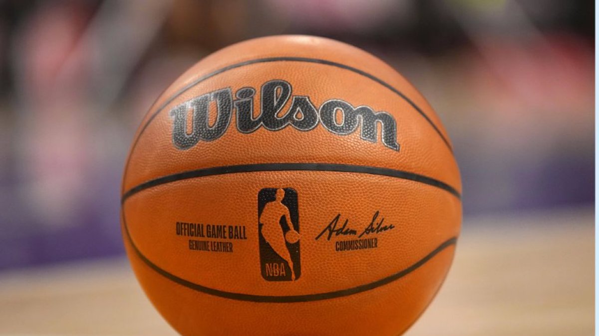 Balón oficial de la NBA. Imagen de archivo.