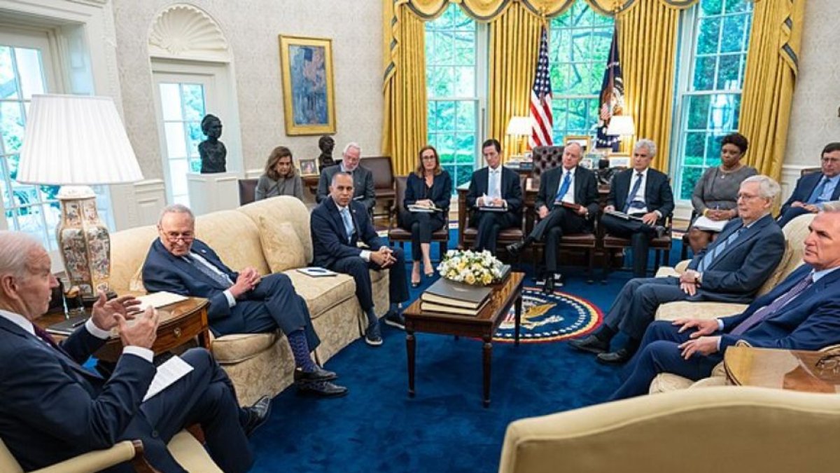 Biden se reúne con los líderes del GOP y el Partido Democrático en la Cámara de Representantes y el Senado.