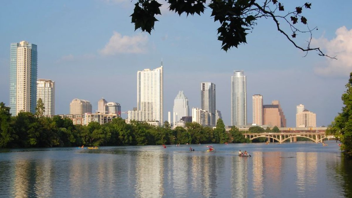 Imagen del lago Lady Bird, en Austin, Texas. En sus inmediaciones aparecieron los cadáveres de cuatro hombres.