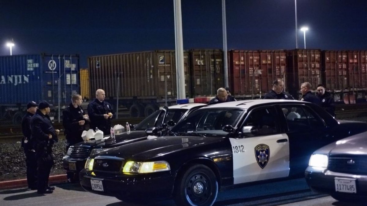 Imagen de archivo de un coche de la Policía de Oakland, California.
