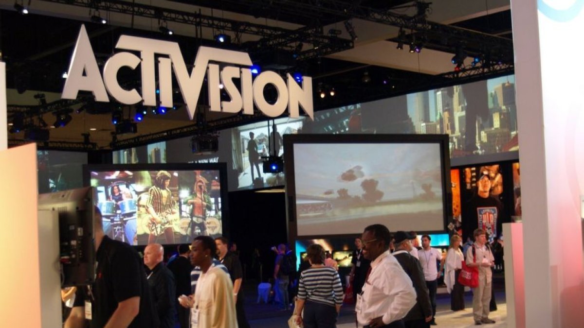 Stand de la compañía de videojuegos Activision durante el E3 2009, celebrado en el Convention Center de Los Angeles durante el año 2009.