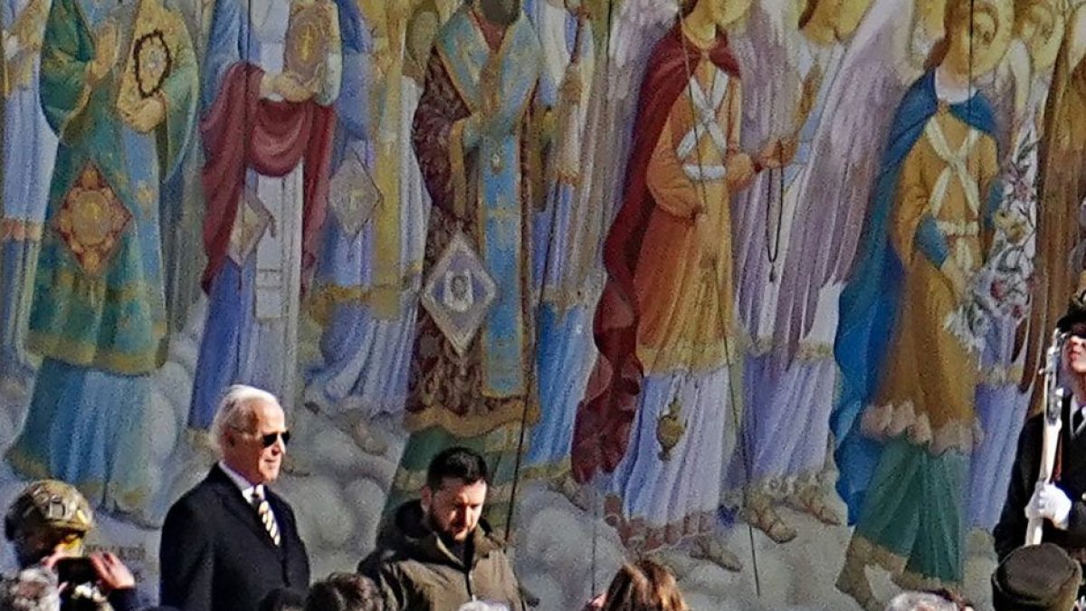 Joe Biden visita Ucrania por primera vez desde el inicio de la invasión rusa. En la imagen,