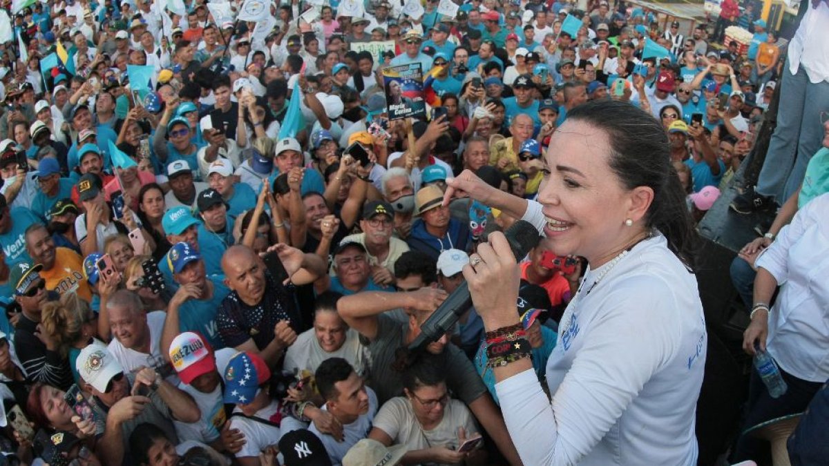 Enormes filas, patriotismo y movilización en todo el mundo: así transcurrieron las primarias de la oposición venezolana