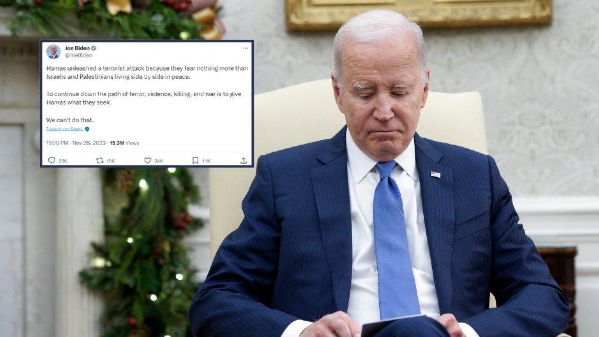 El presidente Joe Biden sentado en la Casa Blanca. Superpuesta, una captura de pantalla con un tuit de la cuenta del presidente en la red social X.