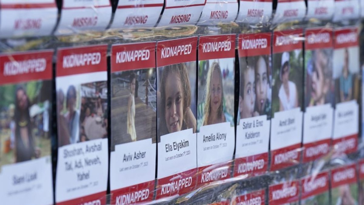 Imágenes de los secuestrados o desaparecidos tras el ataque de Hamás.