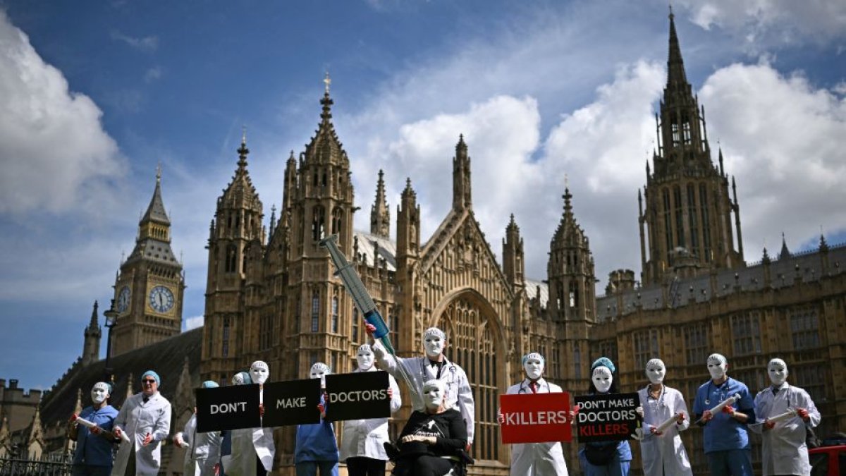 Manifestación contra la Eutanasia en Londres.