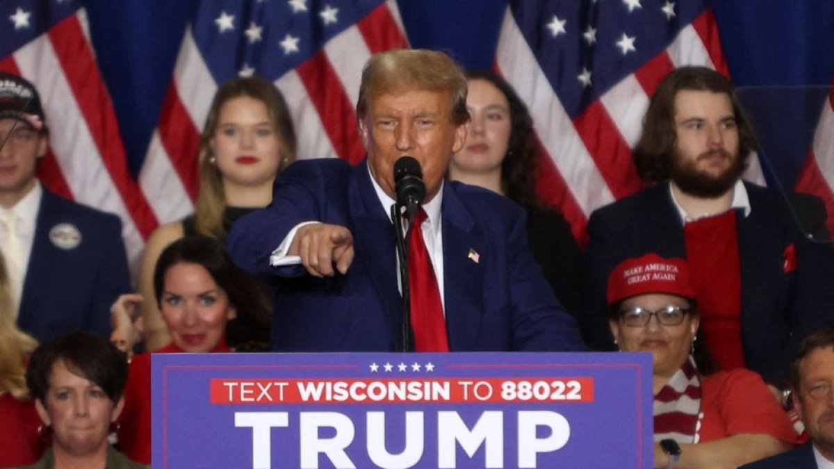 Donald Trump, durante un mitin en Wisconsin. 3 de abril de 2024.