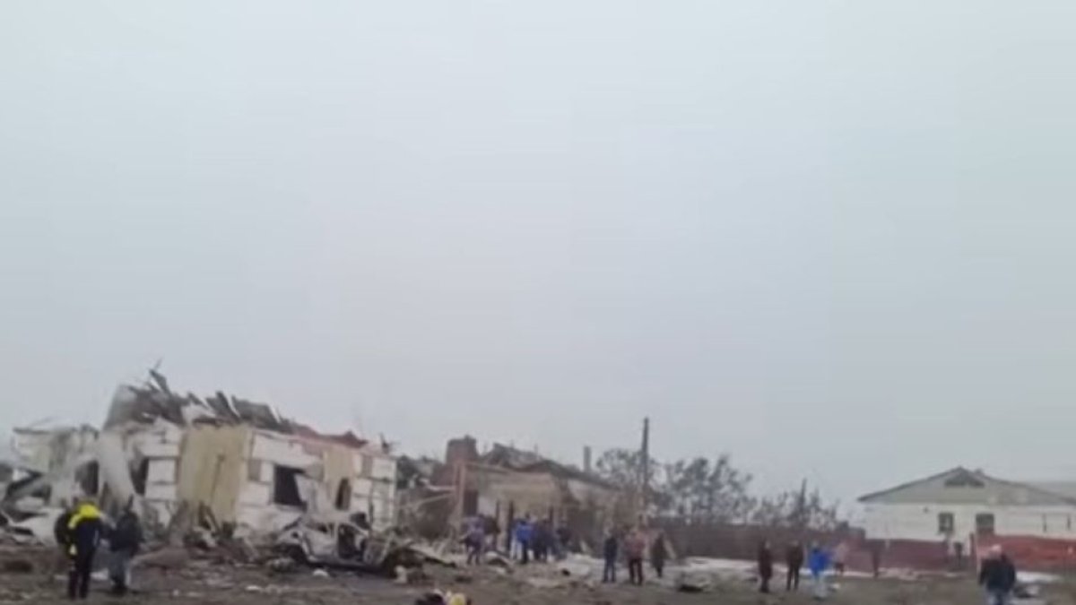 Bombardeo de Rusia a su propia aldea.