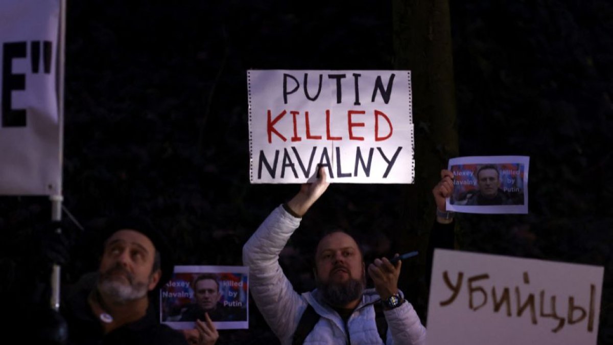 Las voces conservadoras de EEUU condenan a Putin tras la muerte de Navalni en un gulag siberiano