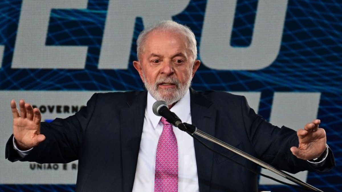El presidente de Brasil, Luiz Inácio Lula da Silva, pronuncia un discurso-