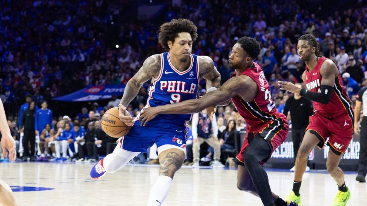 Los Philadelphia 76ers avanzan a los Playoffs de la NBA 2024 tras derrotar a los Miami Heat. 18 de abril de 2024.