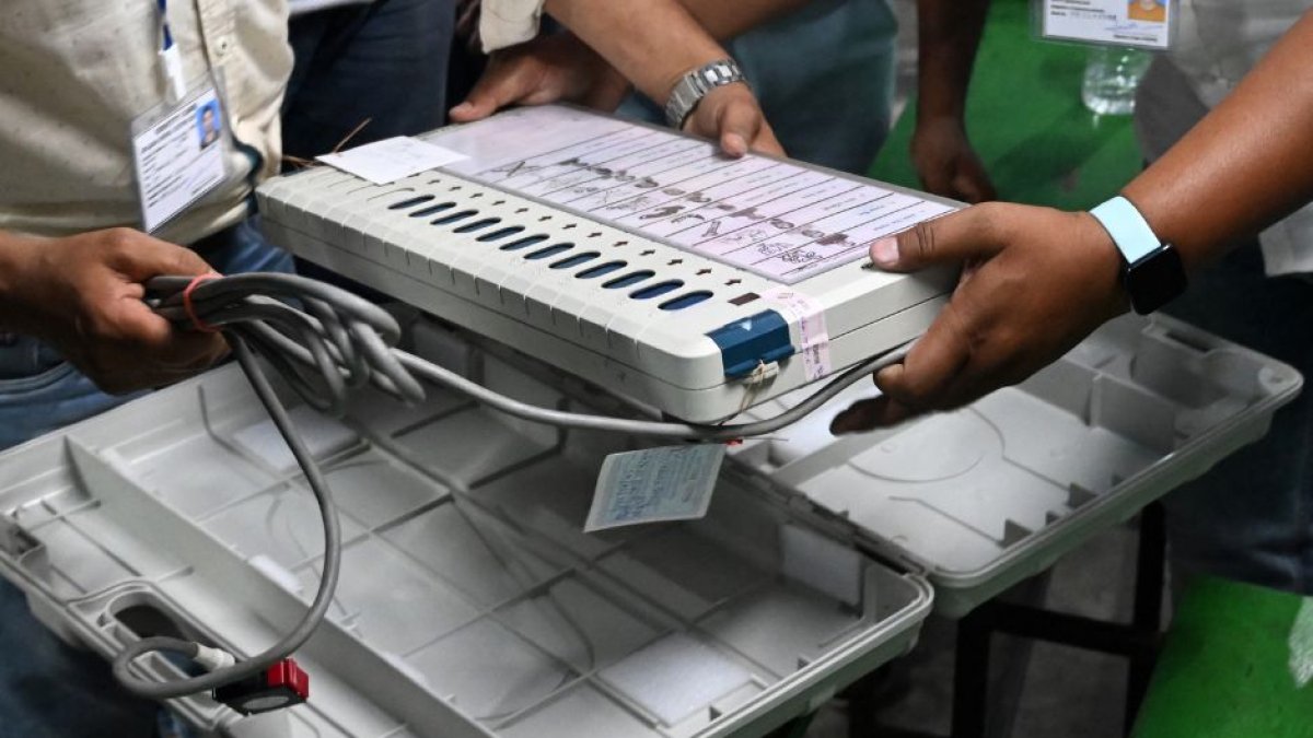 India realiza las elecciones más grandes del mundo