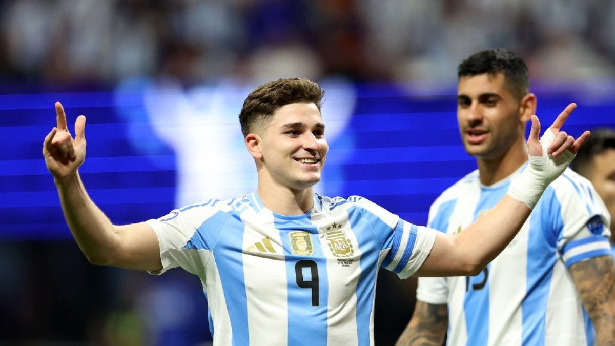Copa América: Argentina doblega a una combativa Canadá e inicia con éxito su defensa del título