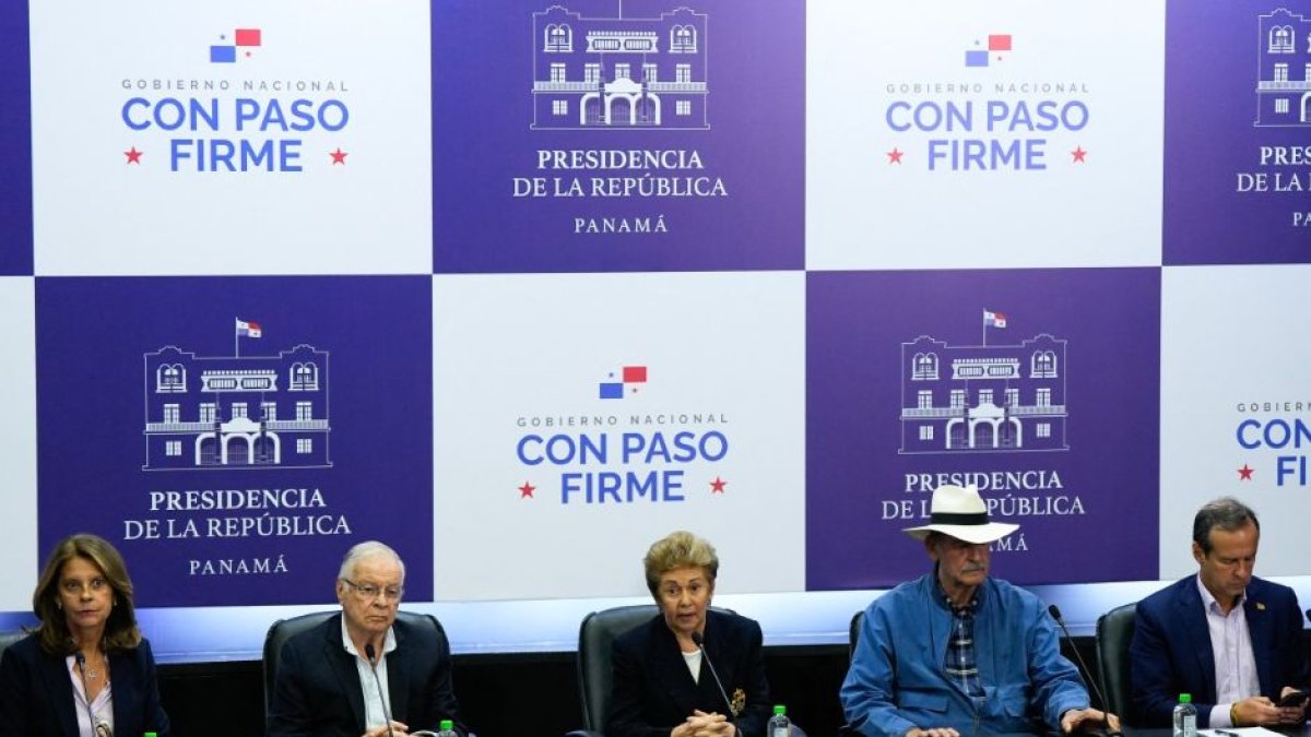 Mireya Moscoso,Marta Lucía Ramírez, Miguel Ángel Rodríguez, Vicente Fox y Jorge Quiroga