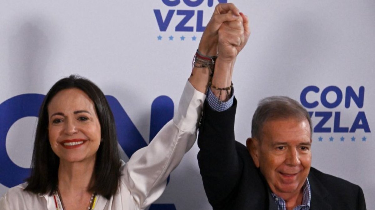 Machado y González en Caracas el 29 de julio de 2024, un día después de las elecciones presidenciales venezolanas.