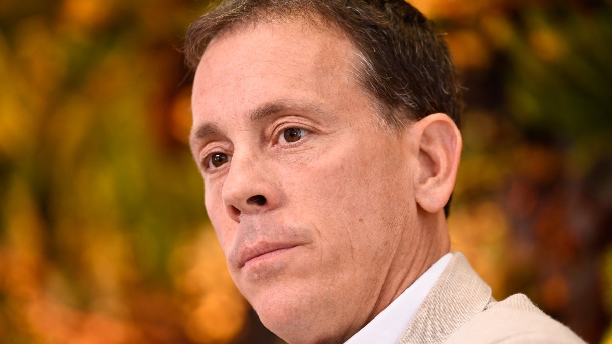 Jim VandeHei, Co-Founder and CEO, Axios, listens during the Milken Institute Global Conference on May 3, 2022 in Beverly Hills, California. (Photo by Patrick T. FALLON / AFP)