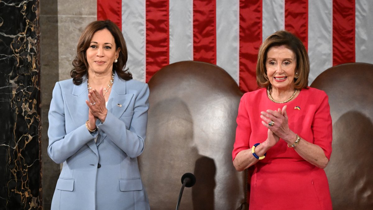 Nancy Pelosi y Kamala Harris en el Congreso de los Estados Unidos