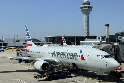 An American Airlines plane.