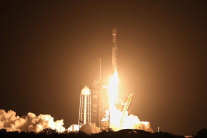 Cohete Falcon 9 de SpaceX. Imagen de archivo