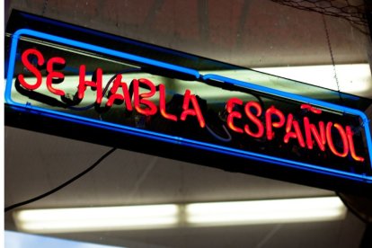 Se habla español, mes hispano