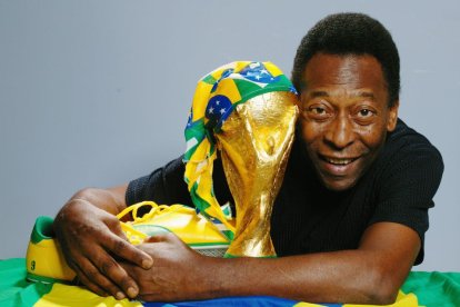 Pelé, exjugador de fútbol brasileño, considerado por muchos como el mejor de la historia. Murió el 29 de diciembre de 2022 tras una larga lucha contra el cáncer.