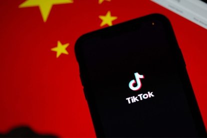 TikTok, bandera de China