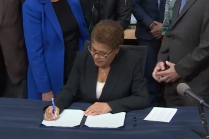 Karen Bass, alcaldesa de Los Ángeles