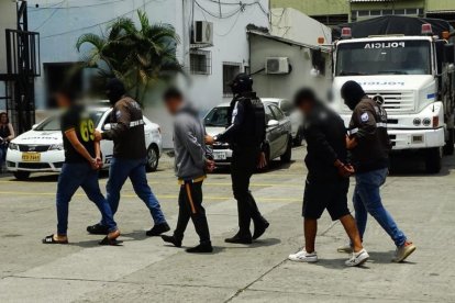 La Policía ecuatoriana escolta a pr