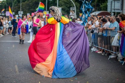 Activista LGBT, durante una manifestación del Orgullo.