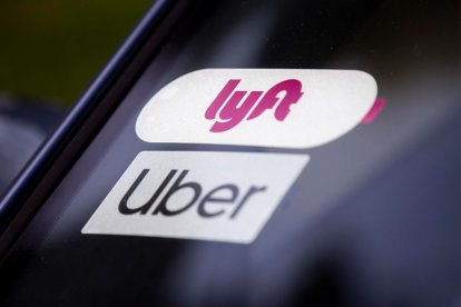 Uber y Lyft pagarán 328 millones 