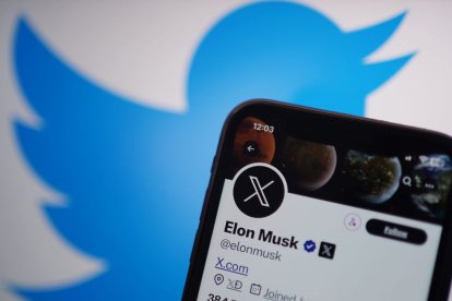 Elon Musk cambia el nombre de Twitter a X