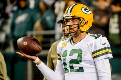 Aaron Rodgers, durante un partido de la temporada 2022-2023 de la NFL con los Green Bay Packers. El 25 de abril de 2023, el quarterback fichó por los New York Jets tras 18 años en los Packers.