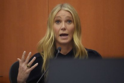 Gwyneth Paltrow testifica durante su juicio, el viernes 24 de marzo de 2023