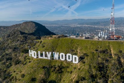 Imagen del cartel de Hollywood. Un estudio desvelado por la Universidad del Sur de California desvela que la comunidad hispana aún continúa muy poco representada en la industria cinematográfica.