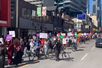 Manifestación por los derechos de los padres.