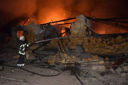 Un edificio arde en Odessa.