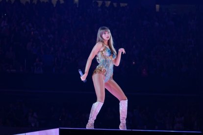 Taylor Swift durante una de sus actuaciones en Arlington, Texas, dentro de su 'Eras Tour'.