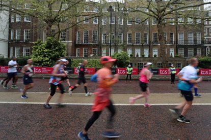 el Maratón de Londres 2023 en el centro de Londres