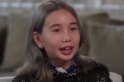 Captura de pantalla de un video de Youtube mostrando una parte del documental que Lil Tay grabó en 2018 hablando de su inesperada fama.