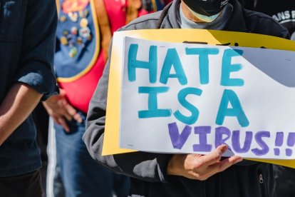 Imagen de una manifestación contra los delitos de odio.