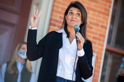 Nikki Haley, la candidata a las primarias republicanas y ex gobernadora de Carolina del Sur, durante un acto de campaña el pasado 30 de octubre.