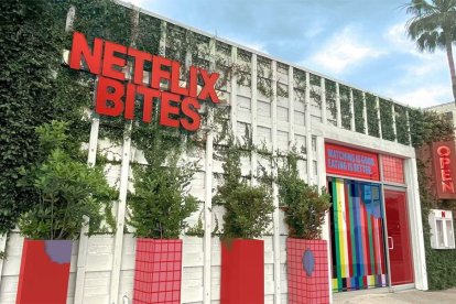 Netflix Bites, el primer restaurante temático que abre la plataforma con menús dedicados a sus series.