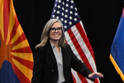 Katie Hobbs, durante un acto de su campaña a Gobernadora.