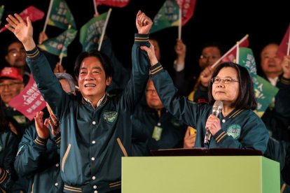 Imagen de archivo del vice presidente Lai Ching y la presidenta Tsai Ing-wen durante un acto de campaña (Cordon Press)