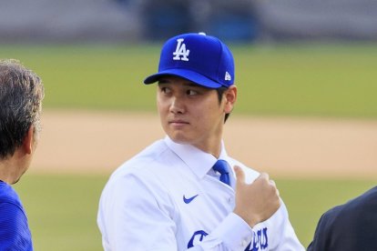 El basebolista Shohei Ohtani en su presentación en Los Angeles