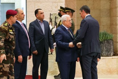 Mahmud Abbas recibe al presidente Pedro Sánchez