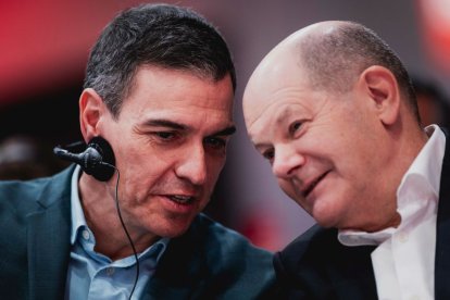 El presidente de España, Pedro Sánchez, y el canciller alemán, Olaf Scholz.